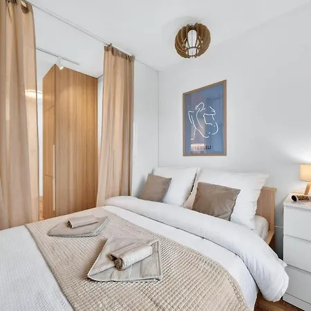 Appartement Balcony Near Airport W Free Parking *