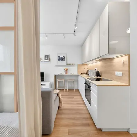 Appartement Balcony Near Airport W Free Parking Bratislava
