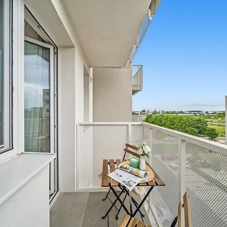 Appartement Balcony Near Airport W Free Parking Bratislava