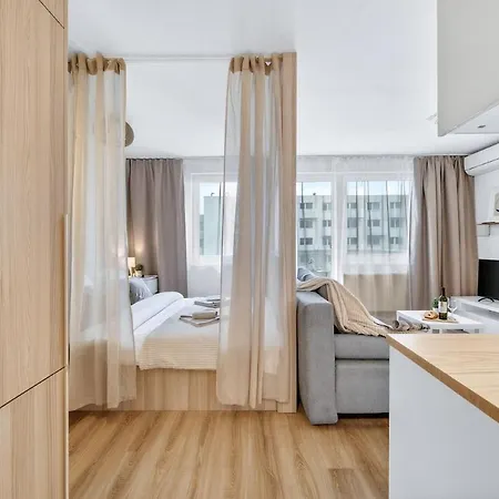 Appartement Balcony Near Airport W Free Parking Bratislava