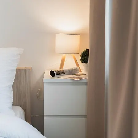 Balcony Near Airport W Free Parking * Bratislava